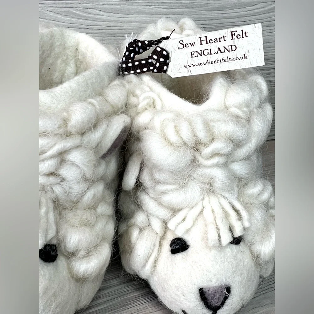 New Sew Heart Felt Lamb Sheep Baby Slippers Wool Handmade Size‎ 1-2 Years